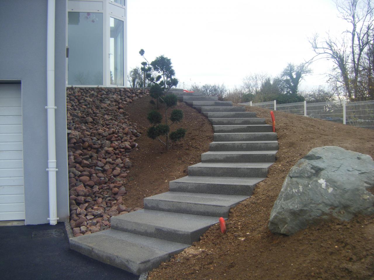 Création d'escalier en béton dans le Gard